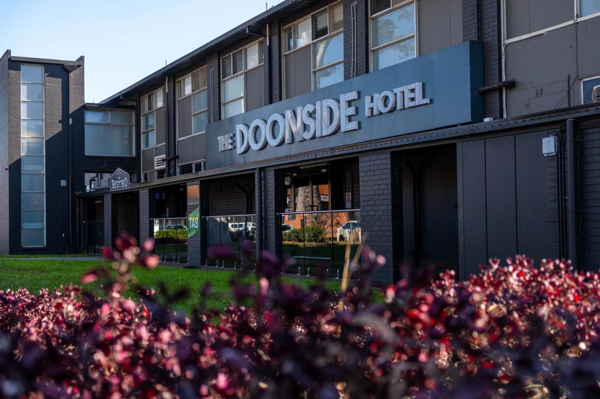 Doonside Hotel Bagian luar foto